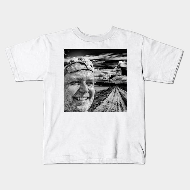 Selfie Kids T-Shirt by ansaharju